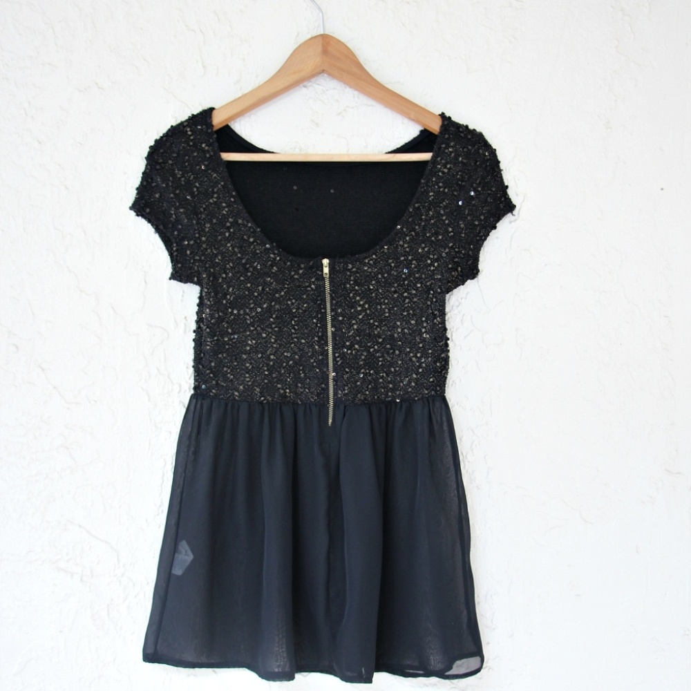 Lilly White Black Evening Top